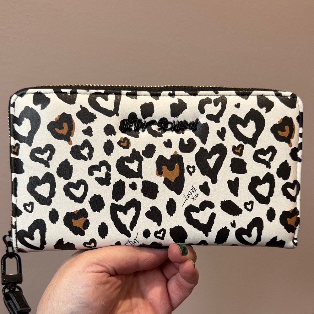 Betsey Johnson Heart Print Wallet in Black and Brown